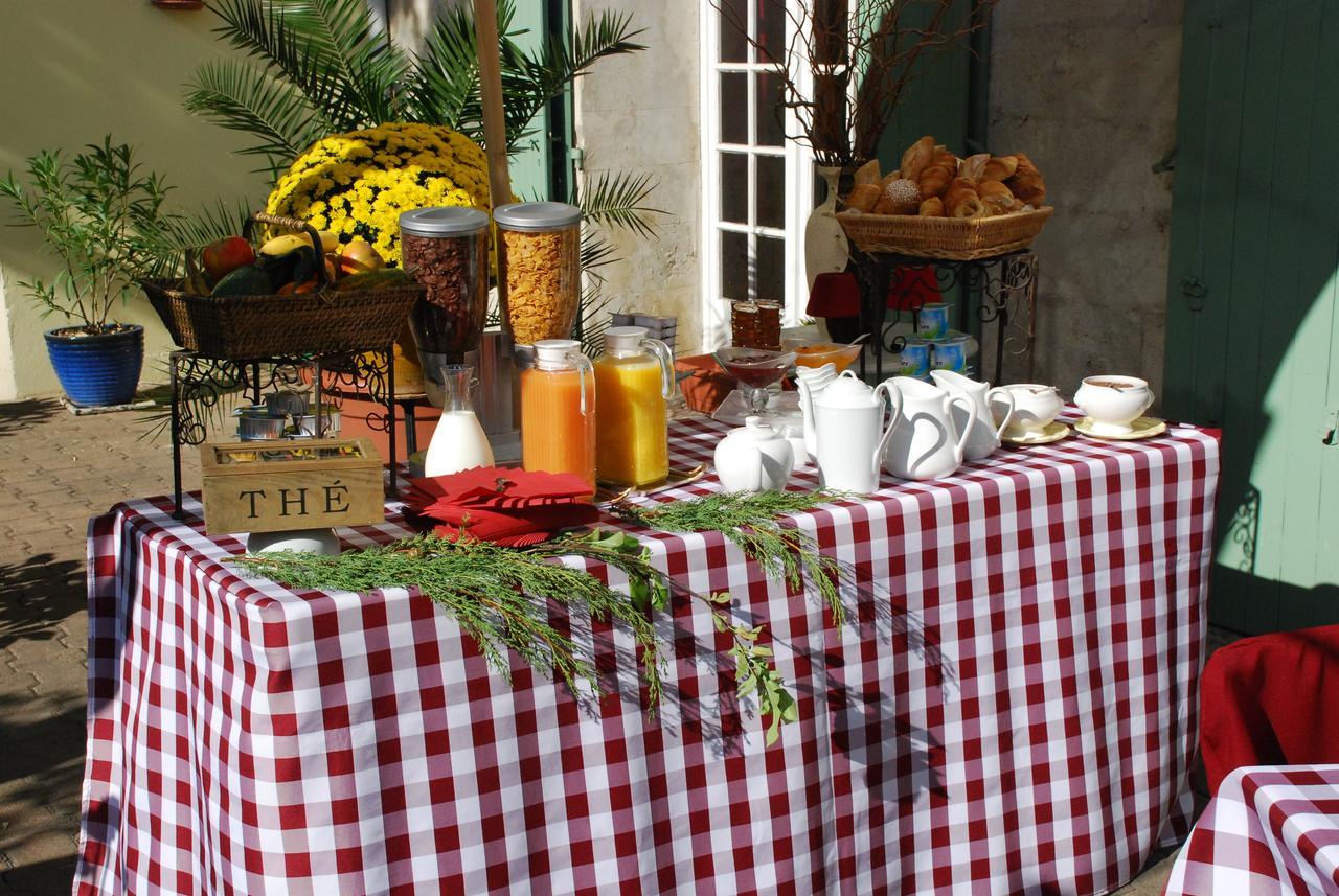 Au Saint Roch - Hotel Et Jardin Avignon Eksteriør bilde