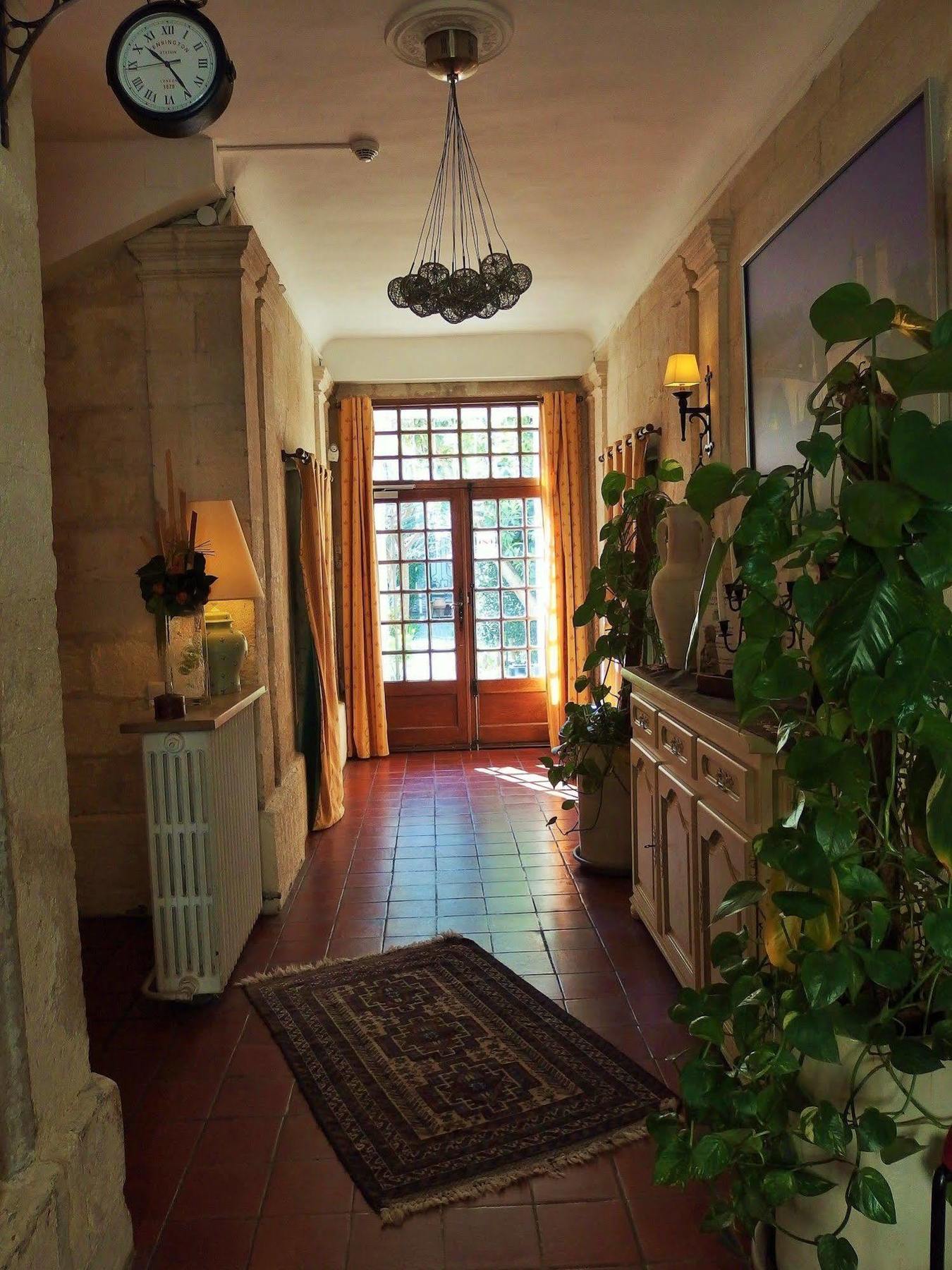 Au Saint Roch - Hotel Et Jardin Avignon Eksteriør bilde