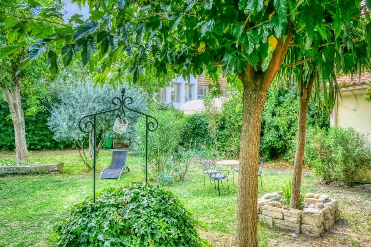Au Saint Roch - Hotel Et Jardin Avignon Eksteriør bilde