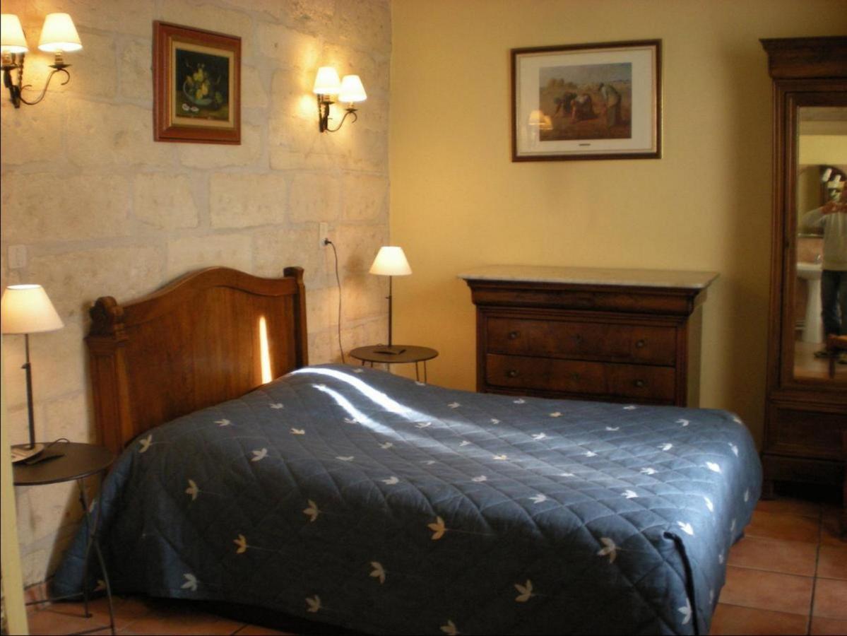 Au Saint Roch - Hotel Et Jardin Avignon Rom bilde